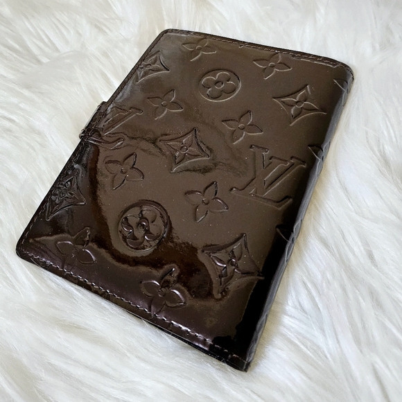 ❌SOLD❌ 🔥LV Vernis Agenda🔥 - Picture 3 of 10